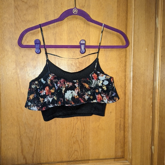 Pull and Bear Crop Top🔴 - Picture 4 of 4